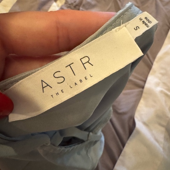 NWOT ASTR The Label Gaia Midi Dress S Light Sage Satin Chic Slit - Picture 4 of 6